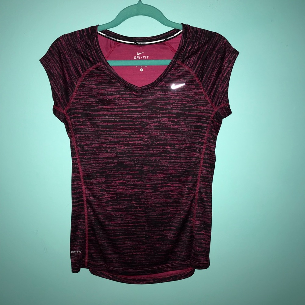 NIKE dri-Fit top